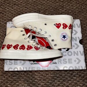 Converse Chuck Taylor All Star 70 Hi
Comme des Garcons PLAY Multi-Heart White